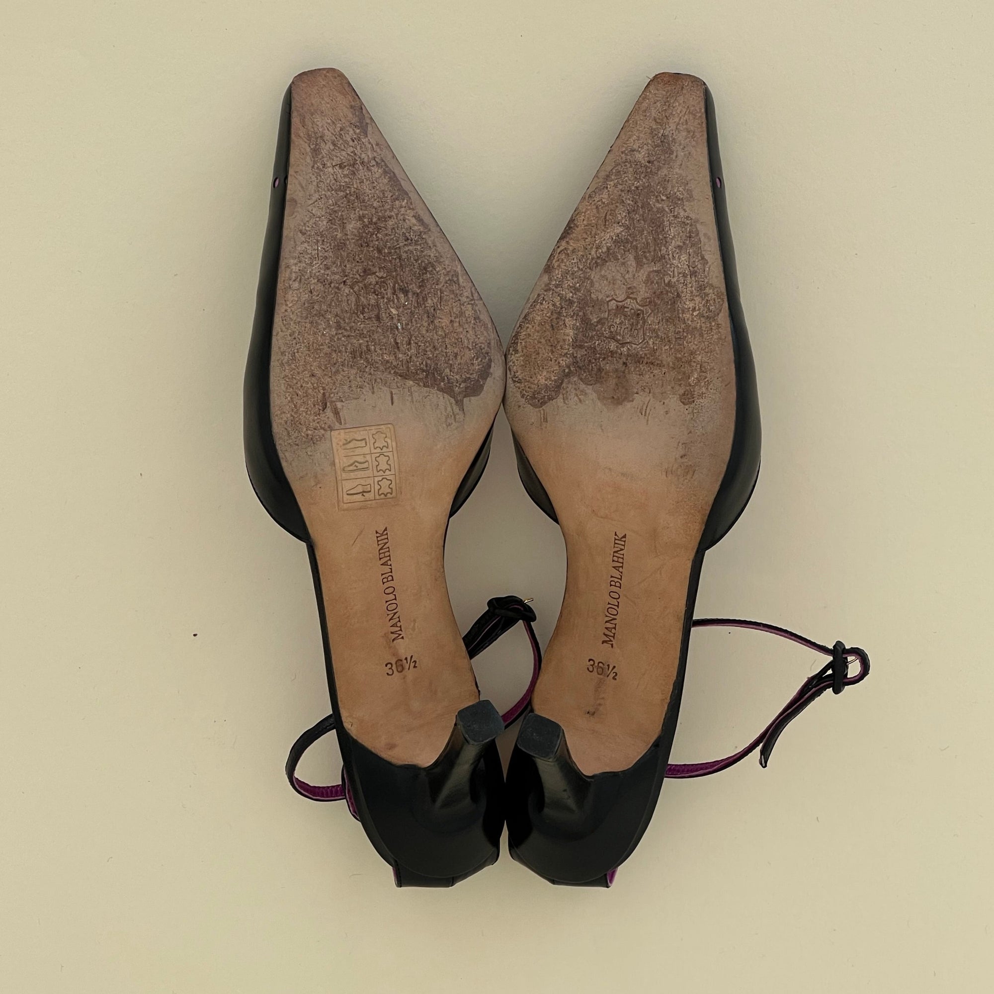 Manolo Blahnik Square Toe Heels (36.5)