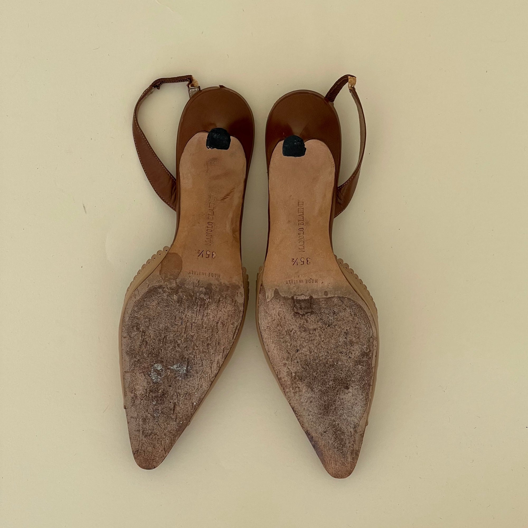 Rare Manolo Blahnik Slingback Heels (35.5)