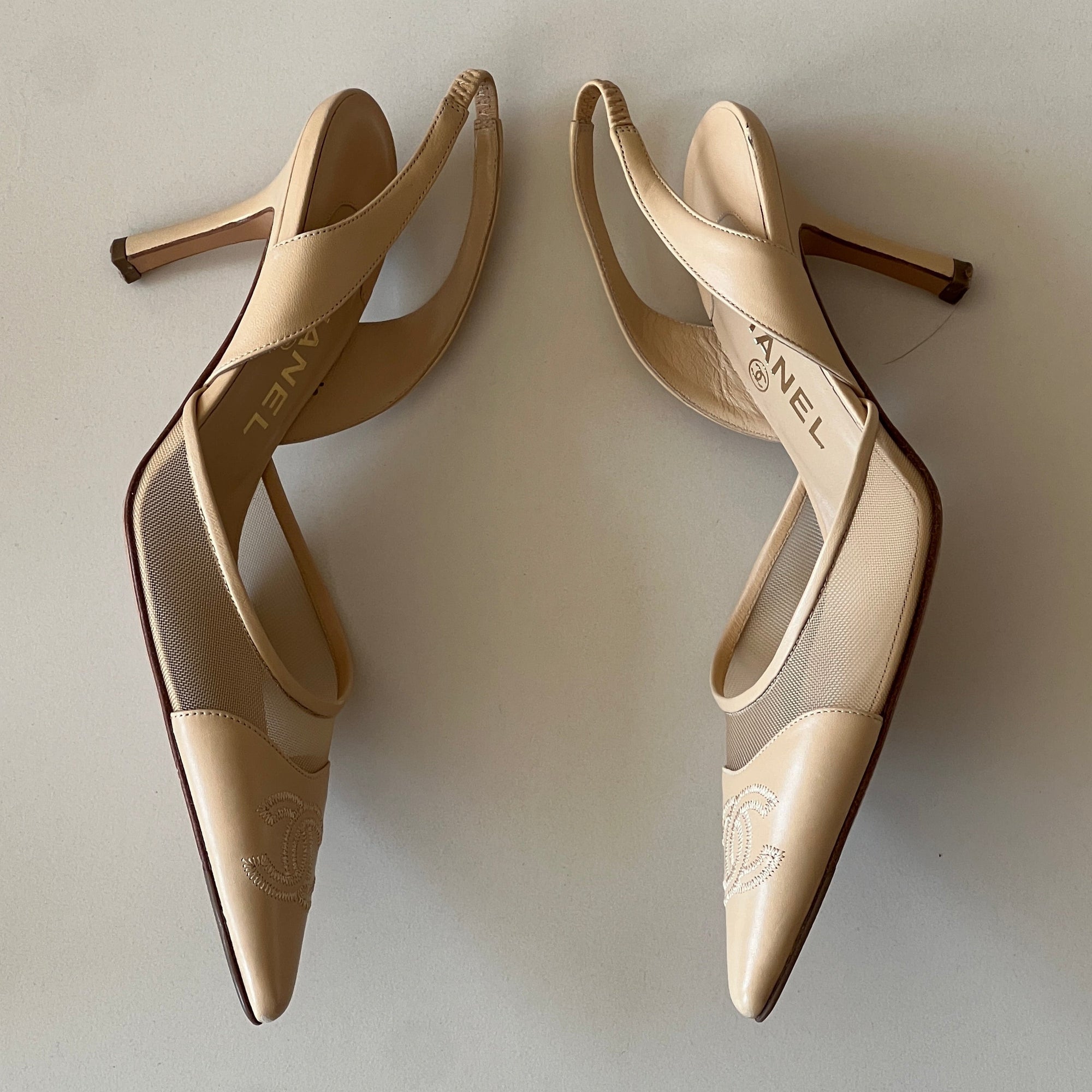 Ultra Rare Chanel Logo Mesh Heels Butter (36.5)