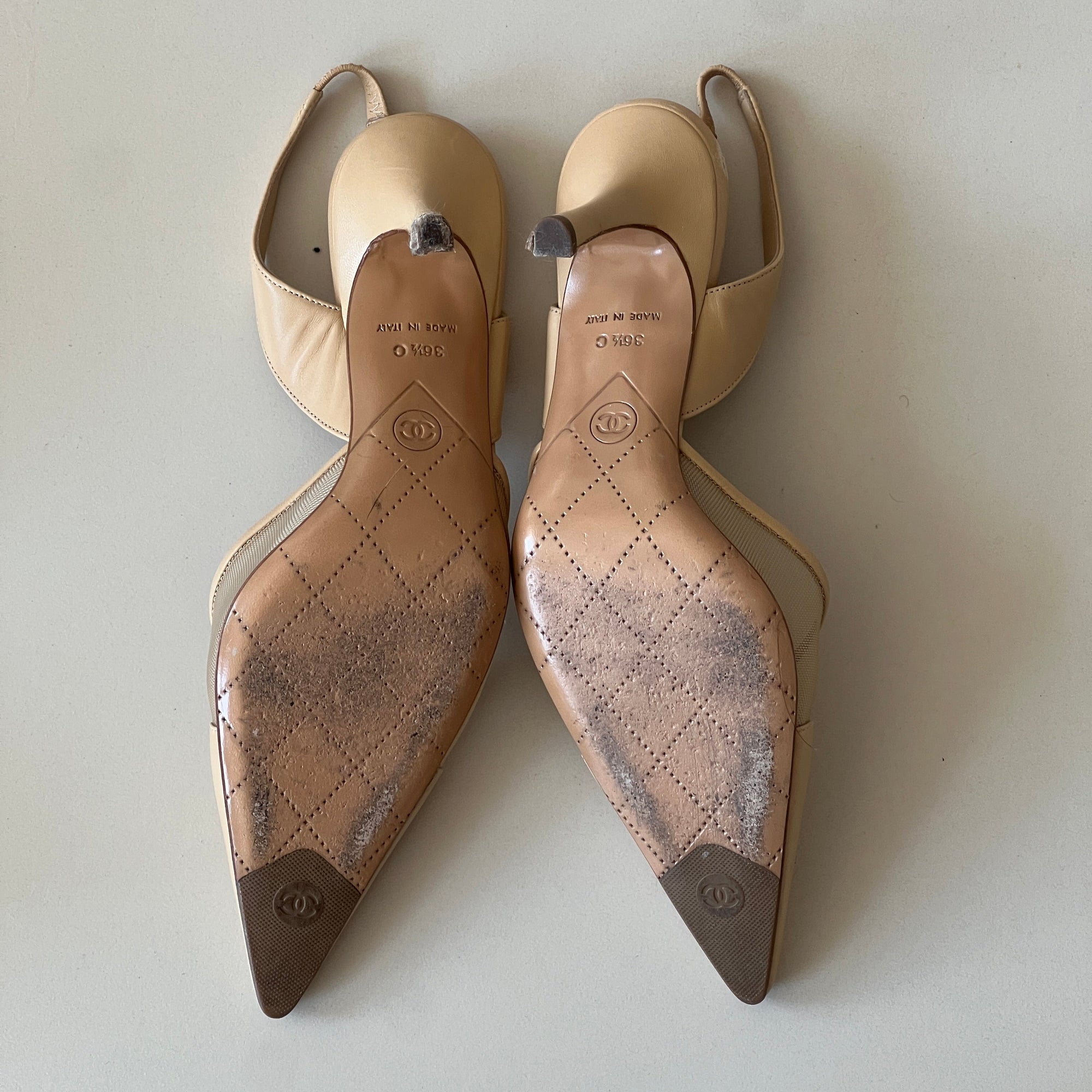 Ultra Rare Chanel Logo Mesh Heels Butter (36.5)