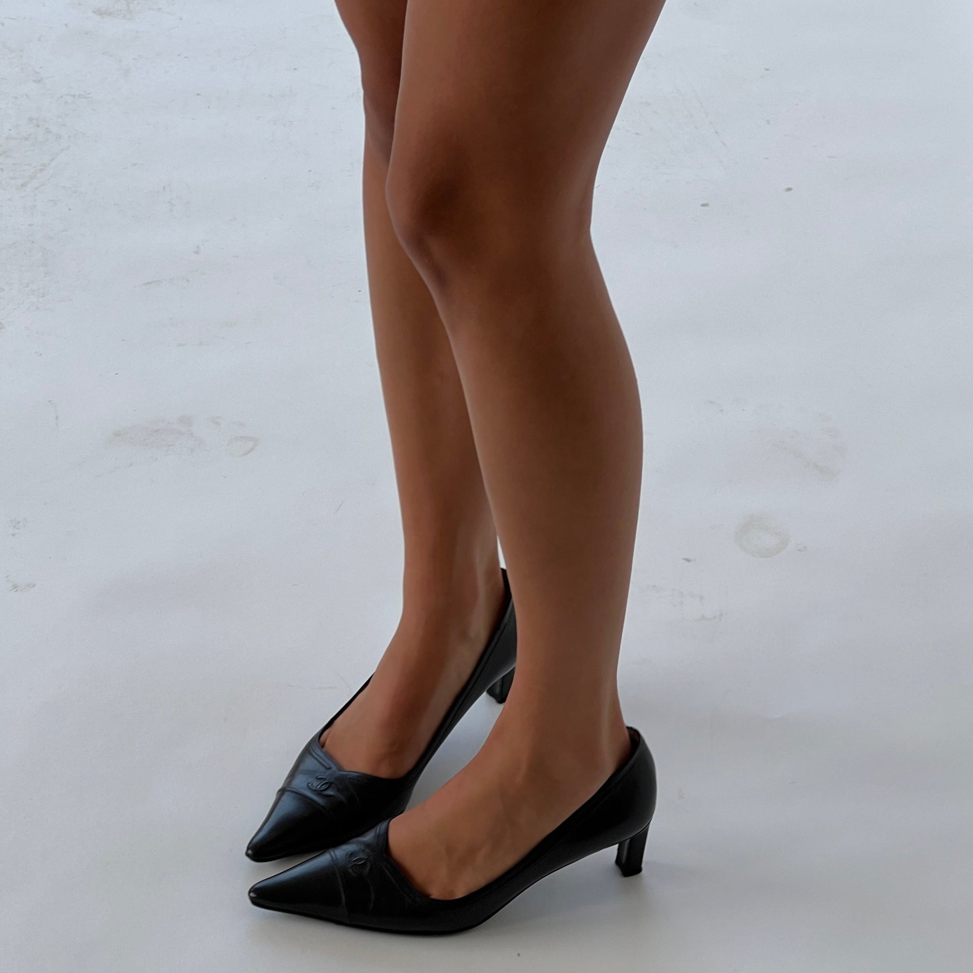 Classic Chanel Logo Pumps (38)